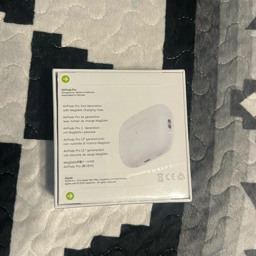Apple White Headsets Minimalist Design